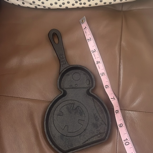 Star Wars R2 D2 cast iron pancake pan/mold - Picture 4 of 6